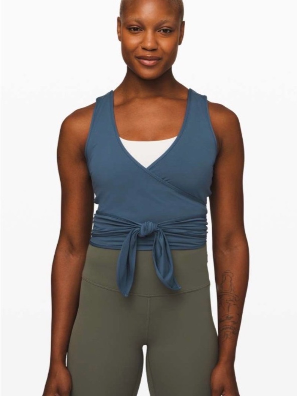 NWOT Lululemon Twist Me Up Crop Tank Code Blue Size 8